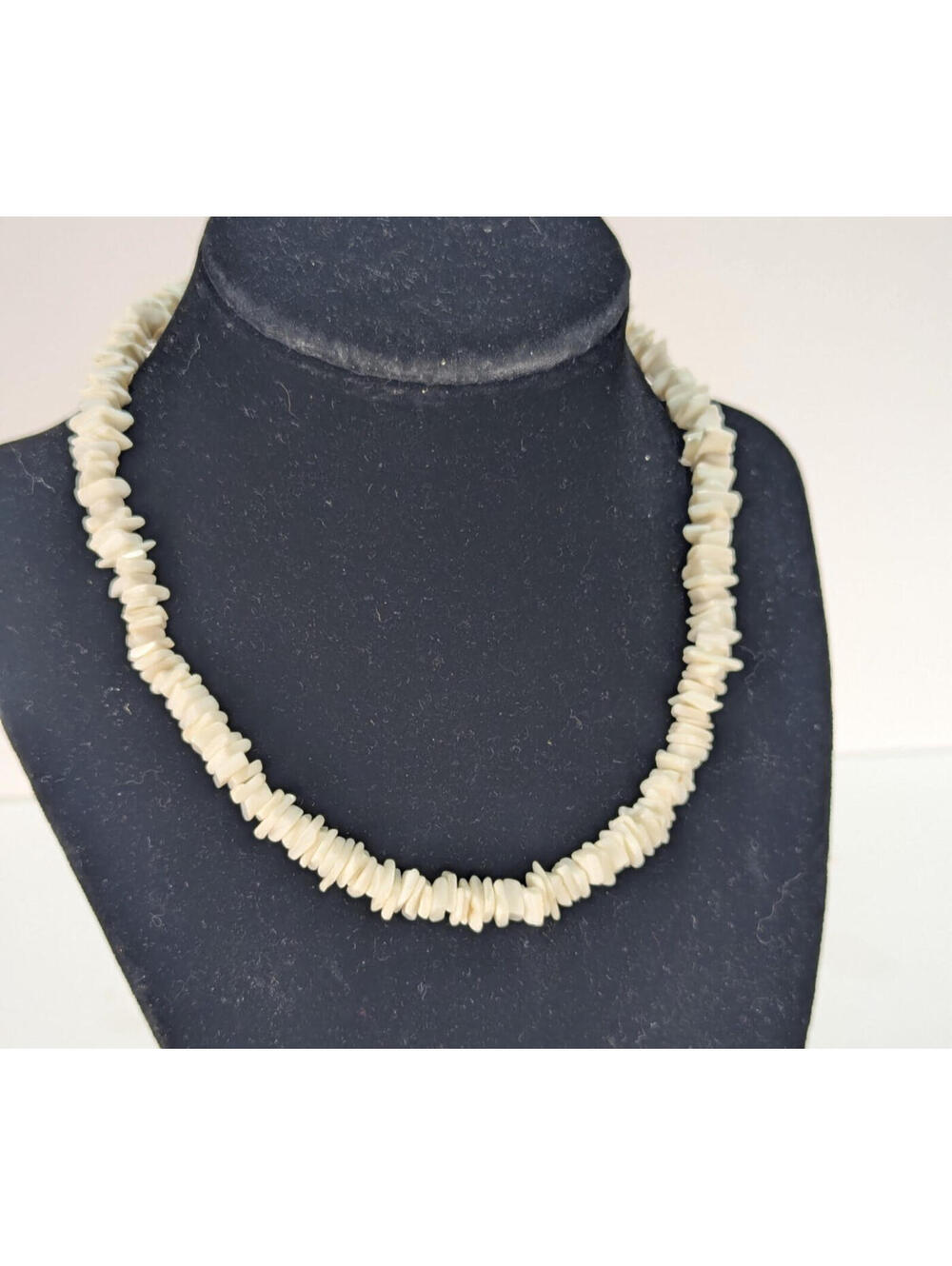 Vintage White Hawaiian 15" Chipped Puka Sea Shell Necklace Choker Surf Beach 15"